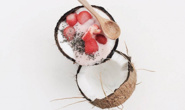 6 τρόποι για να εντάξεις στο καθημερινό σου πρόγραμμα το λάδι καρύδας