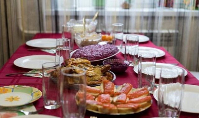 28η Οκτωβρίου: Γιορτάζουμε και φέτος με τα αγαπημένα μας πρόσωπα γύρω από το ίδιο τραπέζι