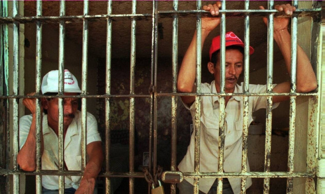 Κρατούμενοι σε «επίγειους τάφους»: Οι πιο σκληρές φυλακές του πλανήτη