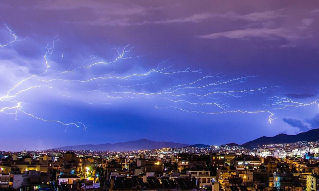 Καιρός: ΠΡΟΣΟΧΗ - Έντονα φαινόμενα στην Αττική τις επόμενες ώρες