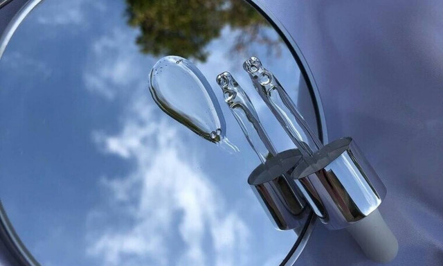 Αζελαϊκό οξύ: Tι είναι και γιατί κάνει θαύματα στην επιδερμίδα μας