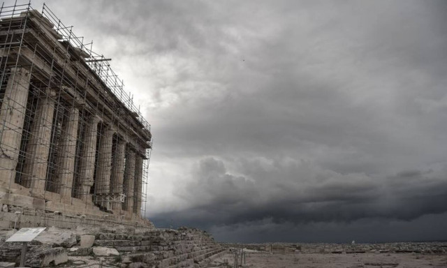 Καιρός: Η «Κίρκη» ξεκίνησε να σαρώνει τη χώρα – Πού χτυπούν τα ακραία φαινόμενα