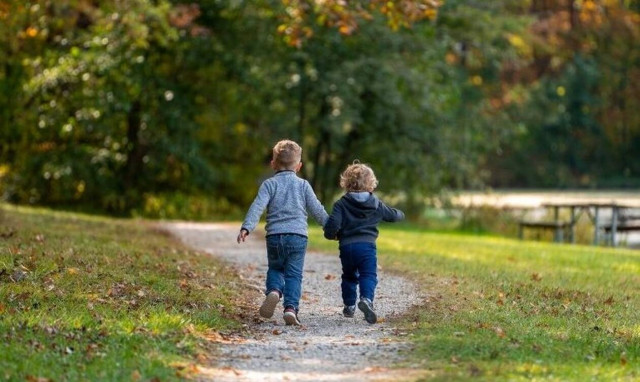 «Ενεργοί μπαμπάδες»: Διαδικτυακή καμπάνια για την ψυχική υγεία των παιδιών και την συνεπιμέλεια 