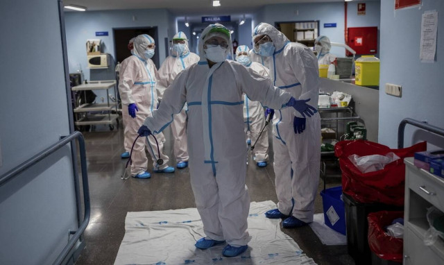 Κορονοϊός: Σαρώνει την Ισπανία το δεύτερο κύμα -  267 θάνατοι και 18.418 κρούσματα σε 24 ώρες