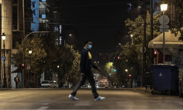 Lockdown: Ένα βήμα πριν την απόφαση ο Μητσοτάκης - Πότε και για πόσο