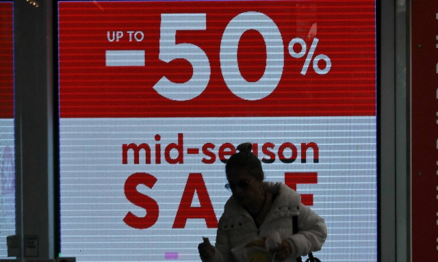 Ενδιάμεσες εκπτώσεις 2020: Πότε αρχίζουν και πόσο θα διαρκέσουν - Πότε «πέφτει» η Black Friday