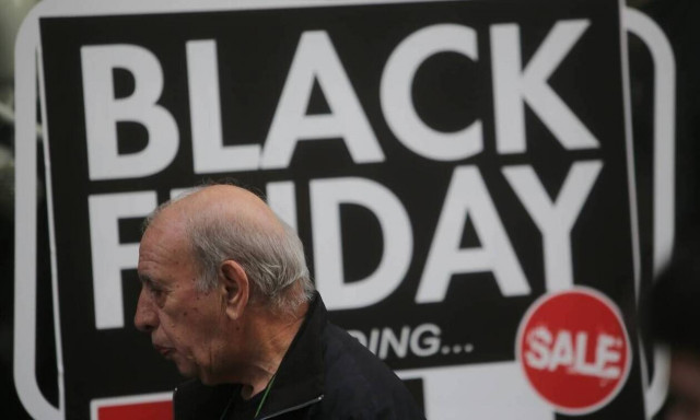 Ενδιάμεσες εκπτώσεις 2020: Πότε ξεκινούν - Πώς θα κυμανθούν οι τιμές την Black Friday