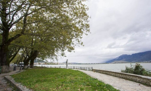 Regional units of Ioannina and Serres at risk level 4 for coronavirus