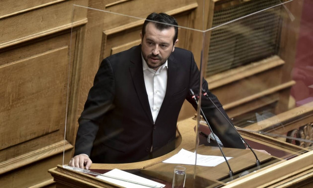 Νίκος Παππάς: 270 λεωφορεία και τρόλεϊ «κάθονται» - Να βγουν άμεσα στους δρόμους