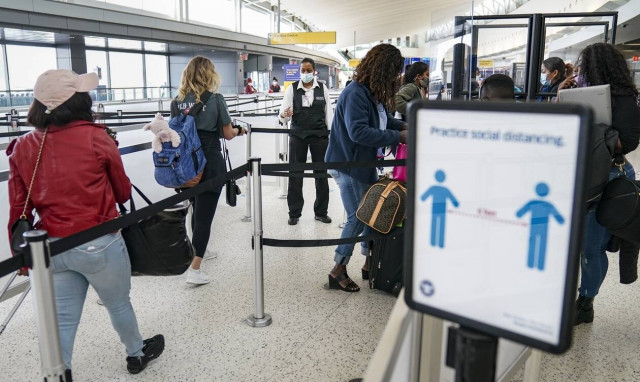 ΗΠΑ - Κορονοϊός: Ανησυχία στη Νέα Υόρκη καθώς αυξάνεται το ποσοστό θετικότητας