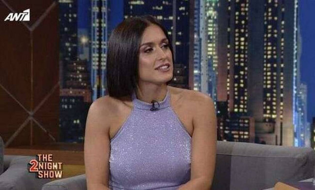 Χριστίνα Σάλτη: «Λύγισε» η τραγουδίστρια μιλώντας για την ενδοοικογενειακή βία στο σπίτι της (vid)