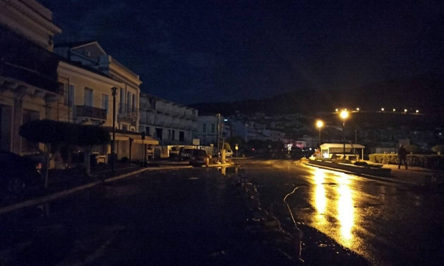 Σεισμός: Δύσκολη νύχτα στη Σάμο - Στους δρόμους οι κάτοικοι - Αγωνία για τους μετασεισμούς