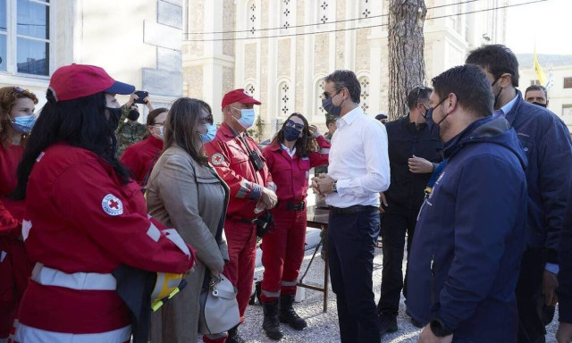 PM MItsotakis chairs meeting at Samos to assess quake aftermath, draw action plan	