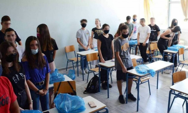 Κορονοϊός - Νέα μέτρα: Τι θα ισχύει για τις Εκκλησίες και τα σχολεία