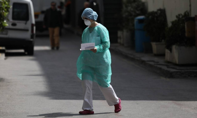 Κορονοϊός: Άλλος ένας θάνατος στην Ελλάδα - Νεκρή 80χρονη στο νοσοκομείο της Λάρισας