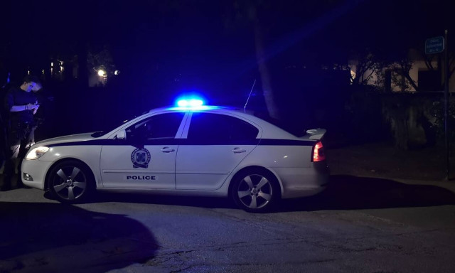 «Σαφάρι» της ΕΛΑΣ για τα μέτρα: Συλλήψεις και πρόστιμα για μάσκα και παράνομες μετακινήσεις