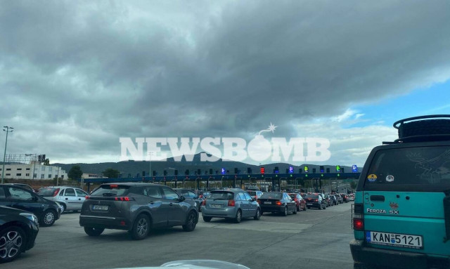 Κορονοϊός: Πανικός για την τελευταία «ελεύθερη» Κυριακή – Τεράστια κίνηση στην Εθνική Οδό