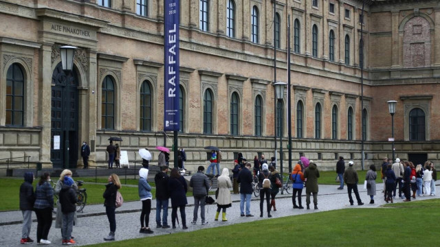 Γερμανία: Σε «μερικό lockdown» από σήμερα - Στο όριο του κορεσμού τα νοσοκομεία