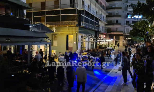 Λαμία: Άγριο ξύλο στην πλατεία Ελευθερίας (video)