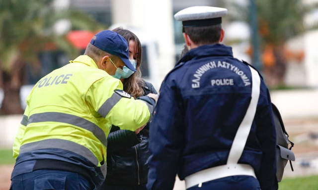 Απαγόρευση μετακινήσεων από νομό σε νομό: Τι αποκάλυψε ο Πέτσας