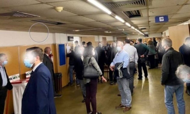 Κορονοϊός: Συνωστισμός στις δικαστικές αίθουσες την πρώτη μέρα εφαρμογής των νέων μέτρων