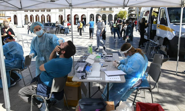 Κορονοϊός: Τρόμος για τα σημερινά κρούσματα στην Ελλάδα - Τι αποκάλυψε ο πρόεδρος του ΕΟΔΥ