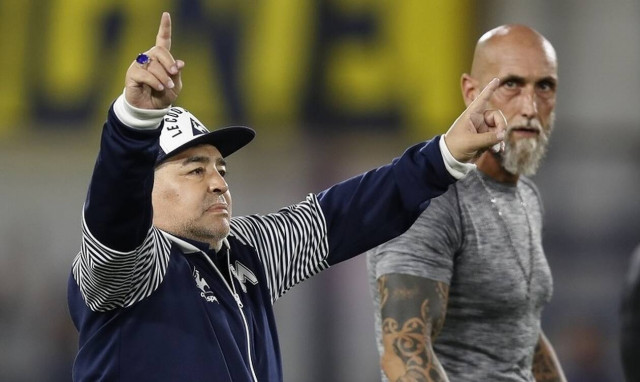 Επειγόντως στο χειρουργείο ο Μαραντόνα