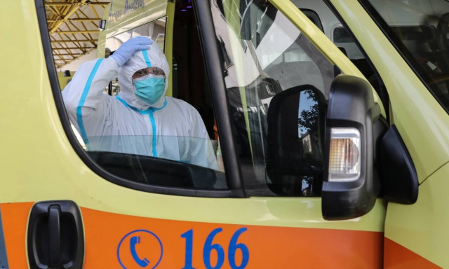 Κορονοϊός: Άλλοι δύο νεκροί στην Ελλάδα - Κατέληξαν 56χρονος και 89χρονη