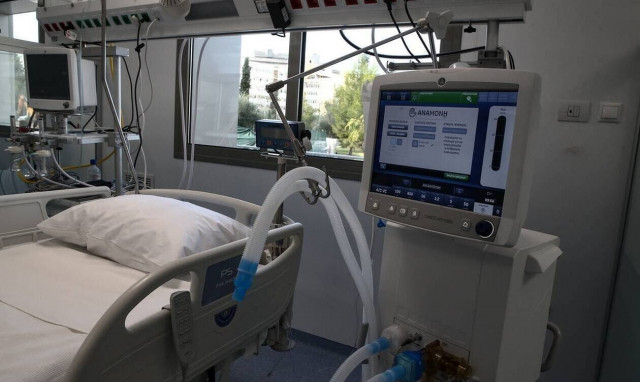 Κορονοϊός: Σοκάρει ο Πρόεδρος ΠΟΕΔΗΝ - Οι γιατροί ήδη επιλέγουν ποιος θα ζήσει