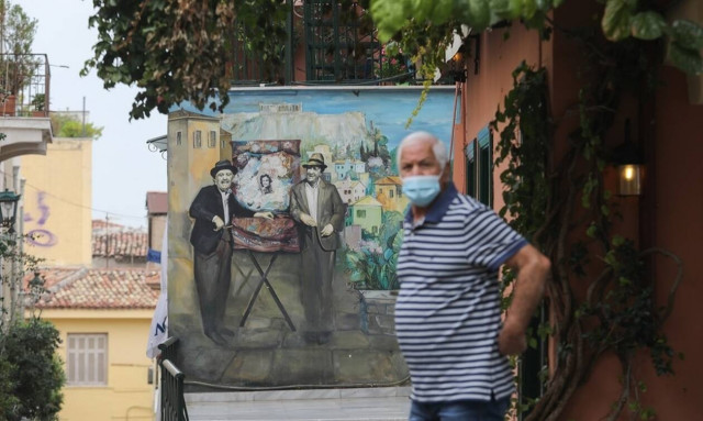 Κορονοϊός: «Κόλαση» σε όλη την Ελλάδα - Στην... Εντατική Αθήνα, Θεσσαλονίκη και Λάρισα