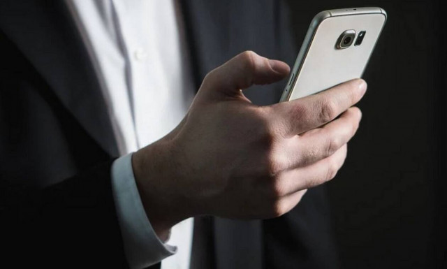 Κορονοϊός - Lockdown στην Ελλάδα: Επιστρέφουν τα μηνύματα στο 13033