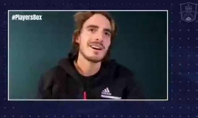 Στέφανος Τσιτσιπάς: Έτοιμος για Eurovision! Τραγουδάει Παπαρίζου και Καλομοίρα