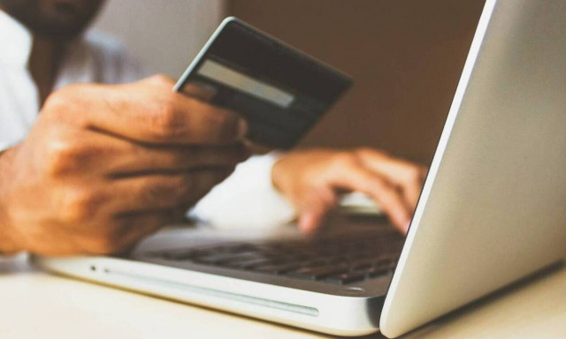 Αφορολόγητο: Ποιοι και πώς θα γλιτώσουν 22% έξτρα φόρο 