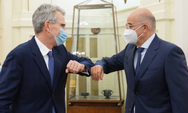 Πάιατ σε Δένδια: Πυλώνας σταθερότητας η Ελλάδα - Tι είπαν για τα Βαλκάνια