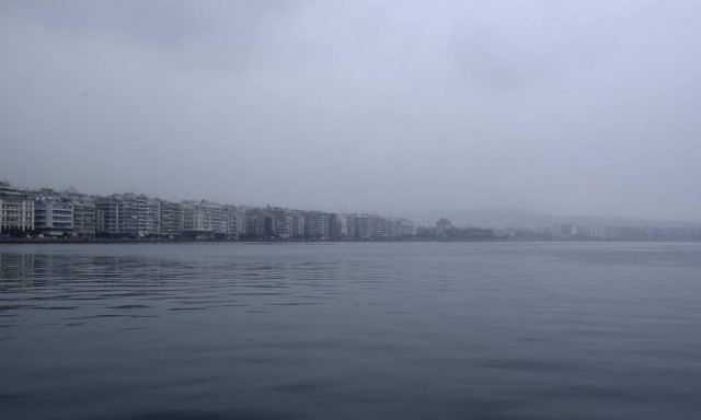 Καιρός σήμερα: Με συννεφιά και βροχές η Πέμπτη - Πού θα σημειωθούν καταιγίδες