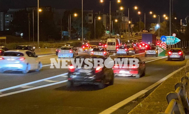 Lockdown: Οι Αθηναίοι εγκαταλείπουν την πρωτεύουσα - Χαοτική η κίνηση στην Εθνική Οδό Λαμίας