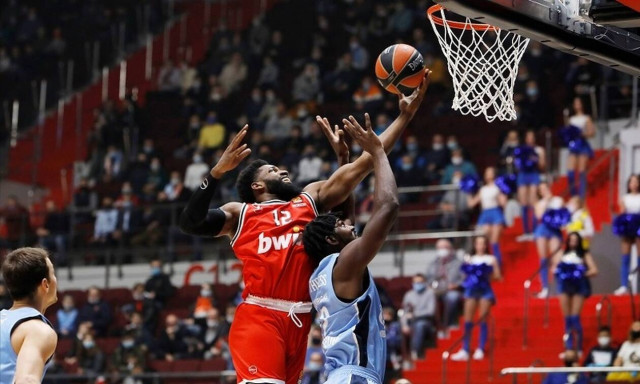 Ζενίτ-Ολυμπιακός 66-75: Γλίτωσε την «αυτοκτονία», νίκη υπέρβασης!