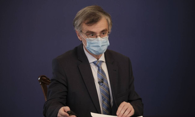 Tsiodras: The virus is spreading at very high speeds in recent days