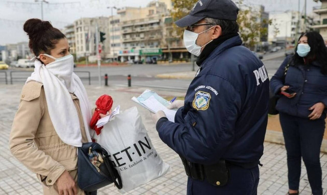 Lockdown: Αναστέλλονται όλες οι άδειες των αστυνομικών λόγω καραντίνας 