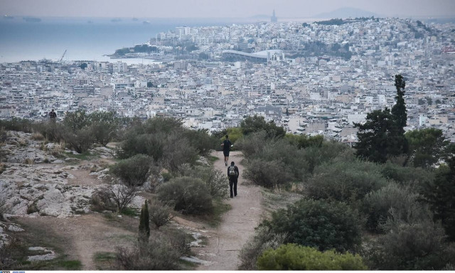 Γενικό lockdown - «Γκρίζαρε» η Ελλάδα: Οδηγός επιβίωσης - Τι επιτρέπεται και τι απαγορεύεται