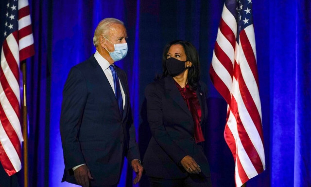 Εκλογές ΗΠΑ 2020 Αποτελέσματα: Μπάιντεν και Χάρις άλλαξαν τα βιογραφικά τους στο twitter