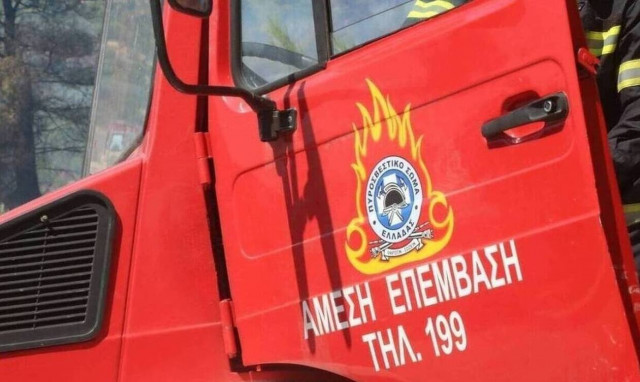 Άγιος Στέφανος: Σοκαριστικό τροχαίο - Βγήκε ζωντανός ο οδηγός (pics)