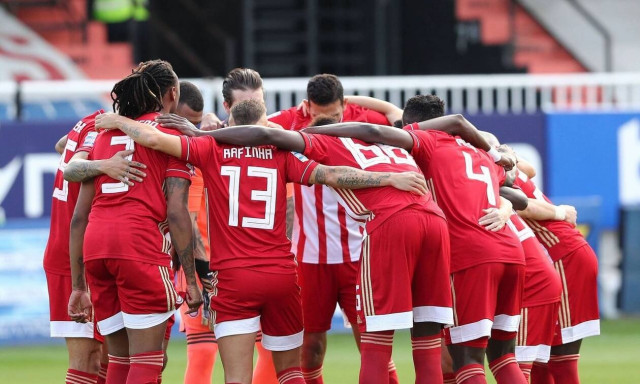 Κορονοπάρτι στη Συγγρού: Αυτοί είναι οι 3 παίκτες του Ολυμπιακού που έσπασαν την καραντίνα