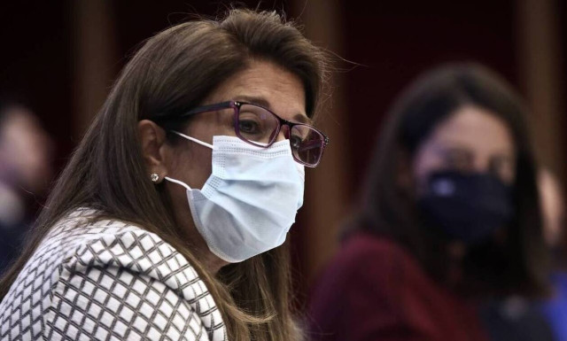 Health experts express concern over large exodus of Athenians pre-lockdown