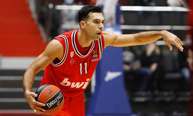 Ολυμπιακός: Όλη η πίεση στον Σλούκα