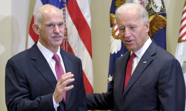 Όταν ο Τζο Μπάιντεν εκτέλεσε χρέη... σοφέρ για τον Γιώργο Παπανδρέου