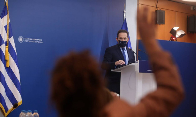 Πέτσας: Στόχος είναι να προλάβουμε τα χειρότερα και να κάνουμε Χριστούγεννα