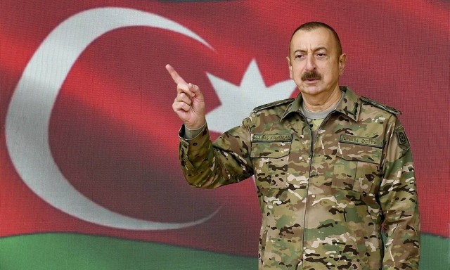 Ναγκόρνο-Καραμπάχ: Ο πρόεδρος του Αζερμπαϊτζάν επιβεβαιώνει ότι υπεγράφη τριμερής συμφωνία