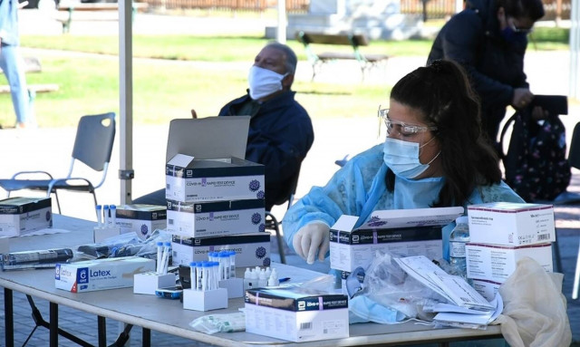 Κορονοϊός: Ενημερώθηκε με SMS ότι δεν έχει κορονοϊό χωρίς να έχει κάνει τεστ