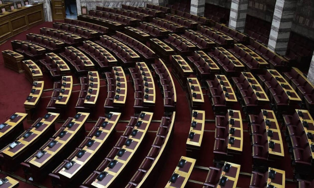 Ο συγκλονιστικός αποχαιρετισμός στον γιατρό της Βουλής που νικήθηκε από τον κορονοϊό